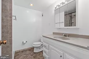 3701 S George Mason Dr, Falls Church, VA 22041 - Photo 17