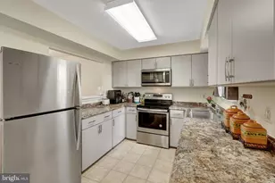 3621 Buckeye Ct, Fairfax, VA 22033 - Photo 7