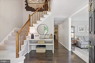 5208 Ruffner Woods Ct, Burke, VA 22015 - Photo 5