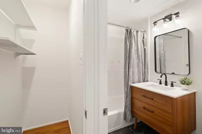 11465 Washington Plaza W, Reston, VA 20190 - Photo 31