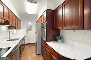 11465 Washington Plaza W, Reston, VA 20190 - Photo 7