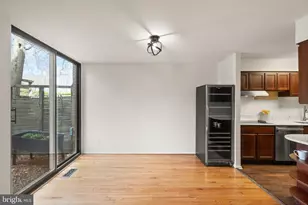 11465 Washington Plaza W, Reston, VA 20190 - Photo 5