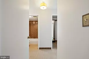 5902 Mt Eagle Dr, Alexandria, VA 22303 - Photo 25