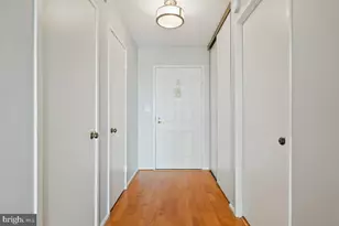 5902 Mt Eagle Dr, Alexandria, VA 22303 - Photo 5