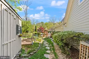 11809 Wayland St, Oakton, VA 22124 - Photo 77