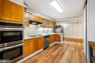 5904 Mt Eagle Dr, Alexandria, VA 22303 - Photo 11