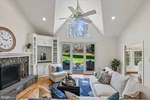 12015 Hamden Ct, Oakton, VA 22124 - Photo 13