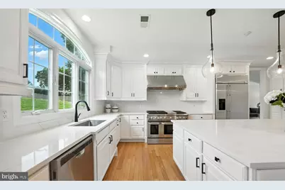 6634 Brawner Street, McLean, VA 22101 - Photo 5