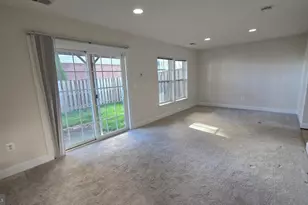 6267 Summit Point Ct, Alexandria, VA 22310 - Photo 9