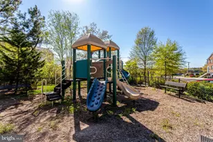 6267 Summit Point Ct, Alexandria, VA 22310 - Photo 41