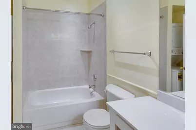 3906 Penderview Drive #724, Fairfax, VA 22033 - Photo 3