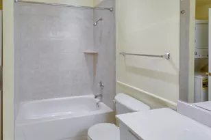 3906 Penderview Dr, Fairfax, VA 22033 - Photo 3