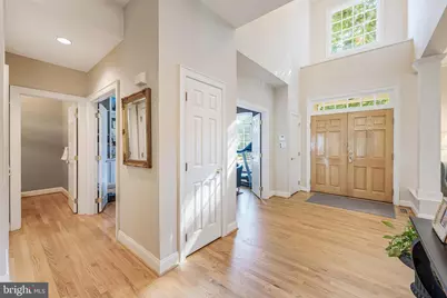 7405 Old Maple Sq, McLean, VA 22102 - Photo 9