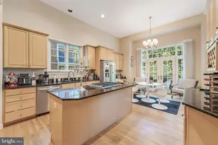 7405 Old Maple Square, McLean, VA 22102 - Photo 31