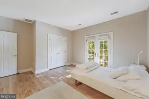 7405 Old Maple Square, McLean, VA 22102 - Photo 67