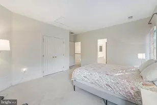 7405 Old Maple Square, McLean, VA 22102 - Photo 61