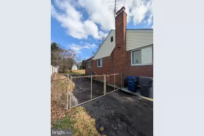 7300 Valleycrest Boulevard, Annandale, VA 22003 - Photo 5
