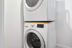 2108 Mager Dr, Herndon, VA 20170 - Photo 7