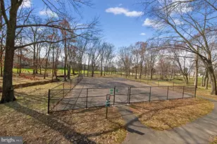2108 Mager Dr, Herndon, VA 20170 - Photo 39