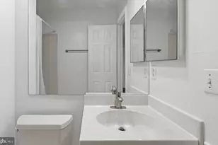 14445 Salisbury Plain Ct, Centreville, VA 20120 - Photo 17