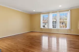 14445 Salisbury Plain Ct, Centreville, VA 20120 - Photo 3