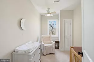 8228 Westchester Dr, Vienna, VA 22182 - Photo 39