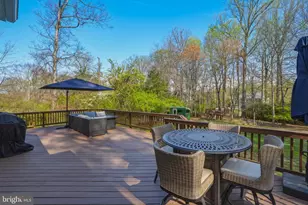 8228 Westchester Dr, Vienna, VA 22182 - Photo 15