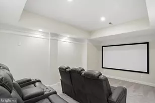 8228 Westchester Dr, Vienna, VA 22182 - Photo 55