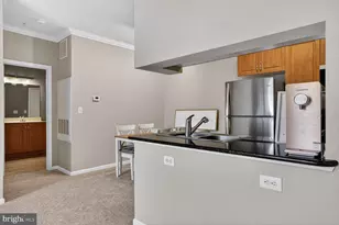 12144 Garden Grove Cir, Fairfax, VA 22030 - Photo 9