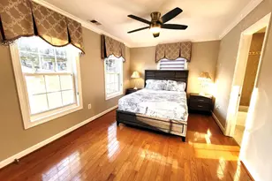 3605 Crest Dr, Annandale, VA 22003 - Photo 27