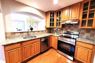 3605 Crest Dr, Annandale, VA 22003 - Photo 19