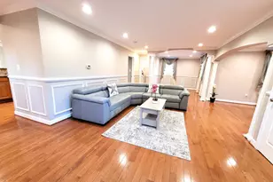 3605 Crest Dr, Annandale, VA 22003 - Photo 7