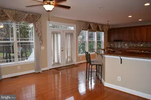 8708 Flowering Dogwood Ln, Lorton, VA 22079 - Photo 9