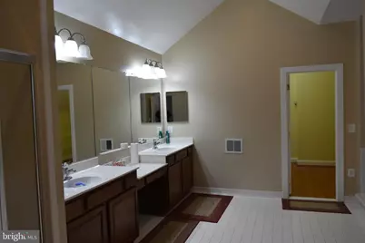 8708 Flowering Dogwood Lane, Lorton, VA 22079 - Photo 19