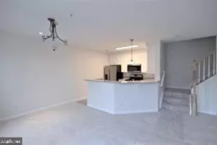 7014 Metropolitan Pl, Falls Church, VA 22043 - Photo 7