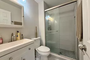 9518 Mooregate Ct, Lorton, VA 22079 - Photo 11