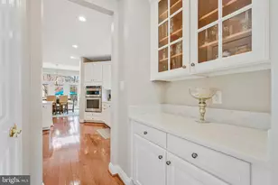 9183 Topaz St, Fairfax, VA 22031 - Photo 11