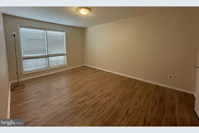 214 Locust Street SE #118, Vienna, VA 22180 - Photo 13