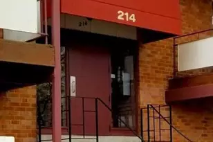 214 Locust St SE, Vienna, VA 22180 - Photo 1