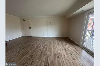 214 Locust Street SE #118, Vienna, VA 22180 - Photo 3