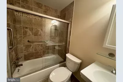 214 Locust Street SE #118, Vienna, VA 22180 - Photo 9