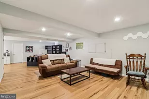 1694 Winterwood Ct, Herndon, VA 20170 - Photo 37