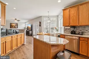 1694 Winterwood Ct, Herndon, VA 20170 - Photo 13