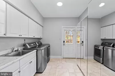 12187 Brecknock Street, Oakton, VA 22124 - Photo 23