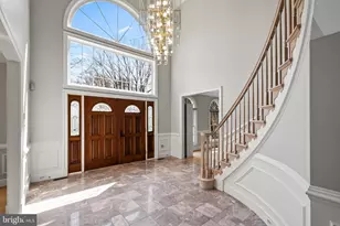 12187 Brecknock St, Oakton, VA 22124 - Photo 5