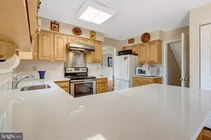 3352 Broken Knife Ct, Annandale, VA 22003 - Photo 21
