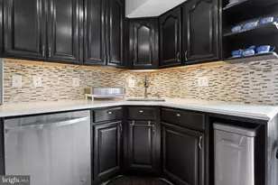 805 Mosby Hollow Dr, Herndon, VA 20170 - Photo 13