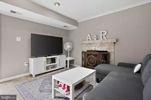 805 Mosby Hollow Dr, Herndon, VA 20170 - Photo 9