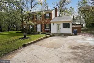 805 Mosby Hollow Dr, Herndon, VA 20170 - Photo 3