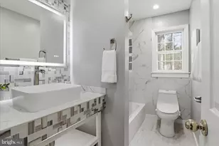 2228 Loch Lomond Dr, Vienna, VA 22181 - Photo 27